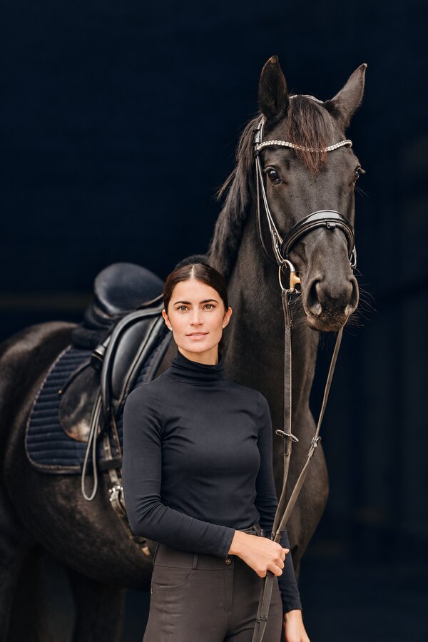Charleen Rothkugel mit Pferd